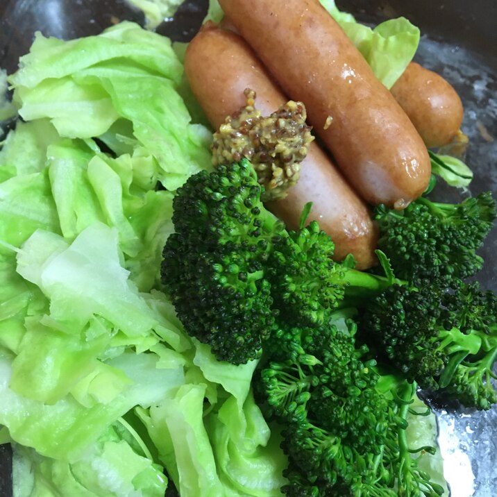 主婦の昼ごはんの一品に！レンチン蒸し野菜
